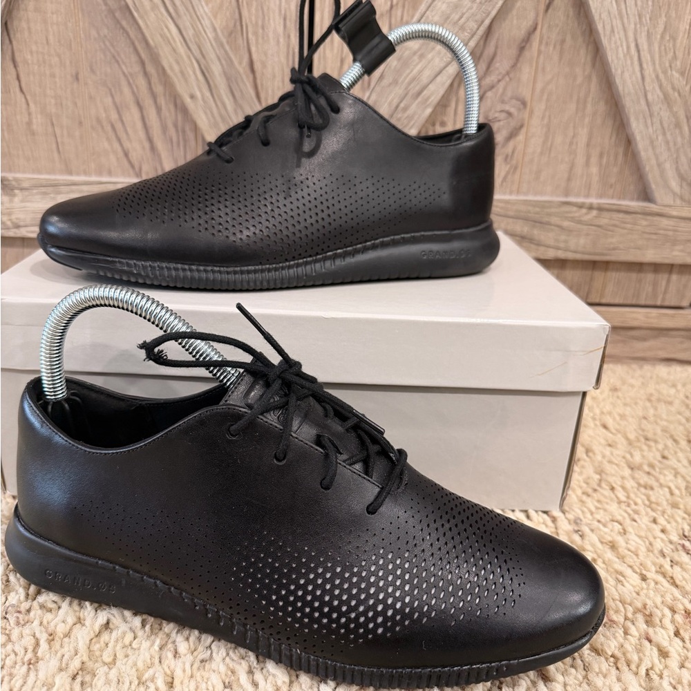 Cole Haan 2.ZeroGrand Laser Cut Wingtip Oxford Womens 7.5B